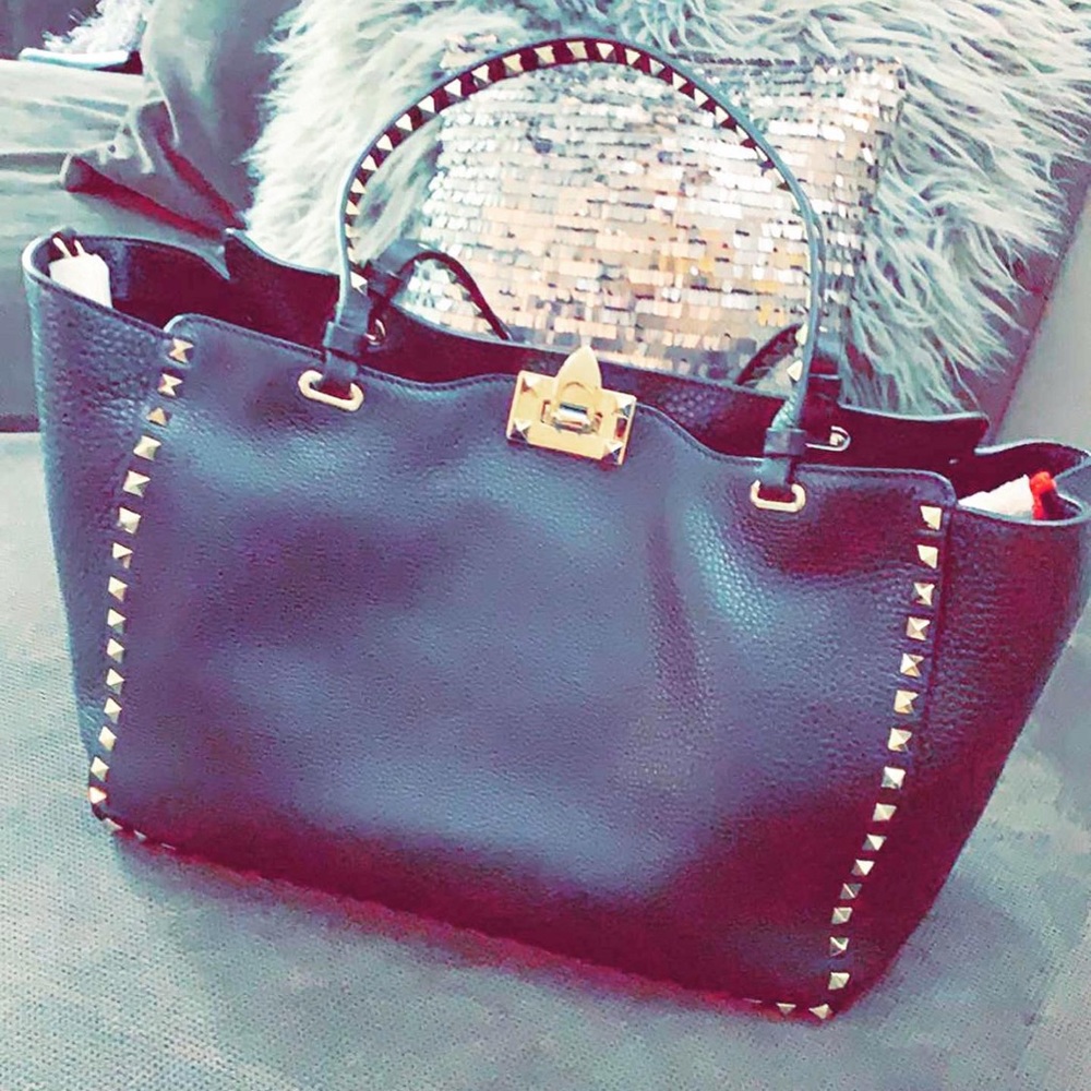 Valentino  rock stud bag 2 months old barely used